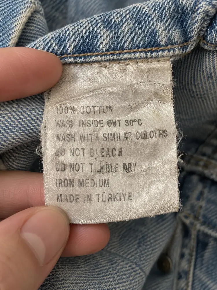 Care label of denim jacket WH-S032